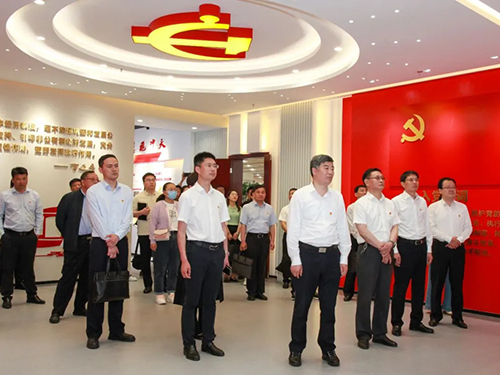 全市“兩企三新”黨組織代表觀摩會(huì)在鵬飛集團(tuán)召開